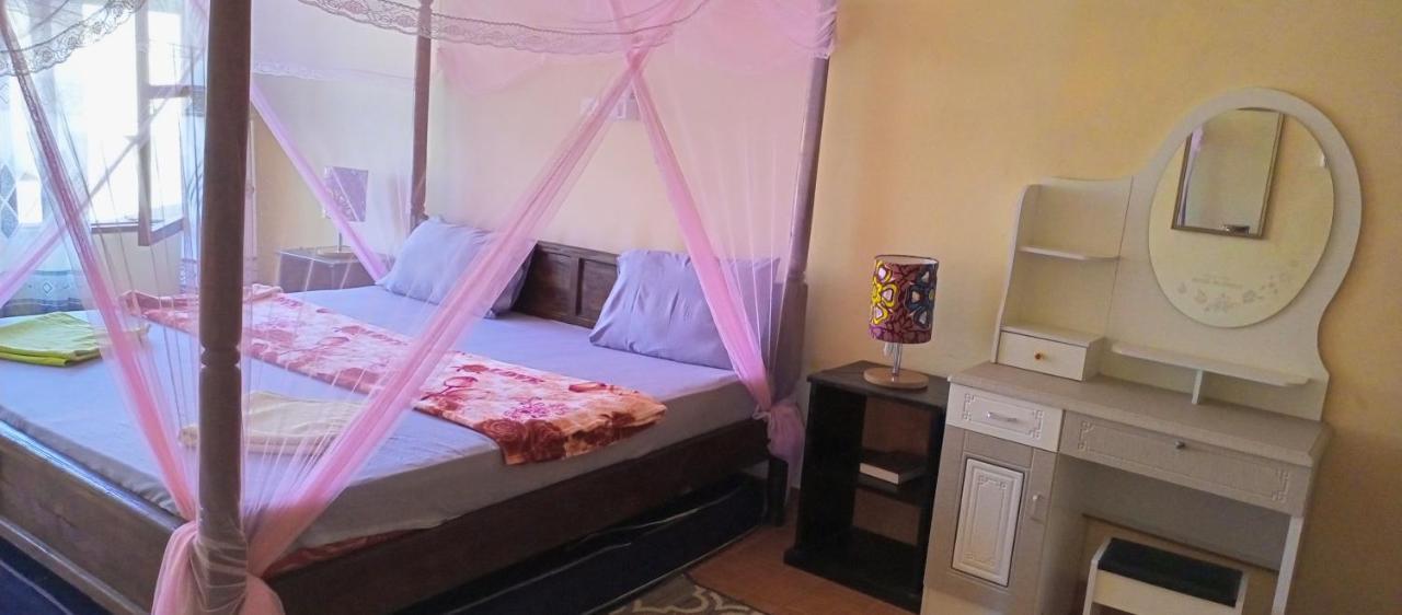 Simba Apartments Diani Beach Kültér fotó
