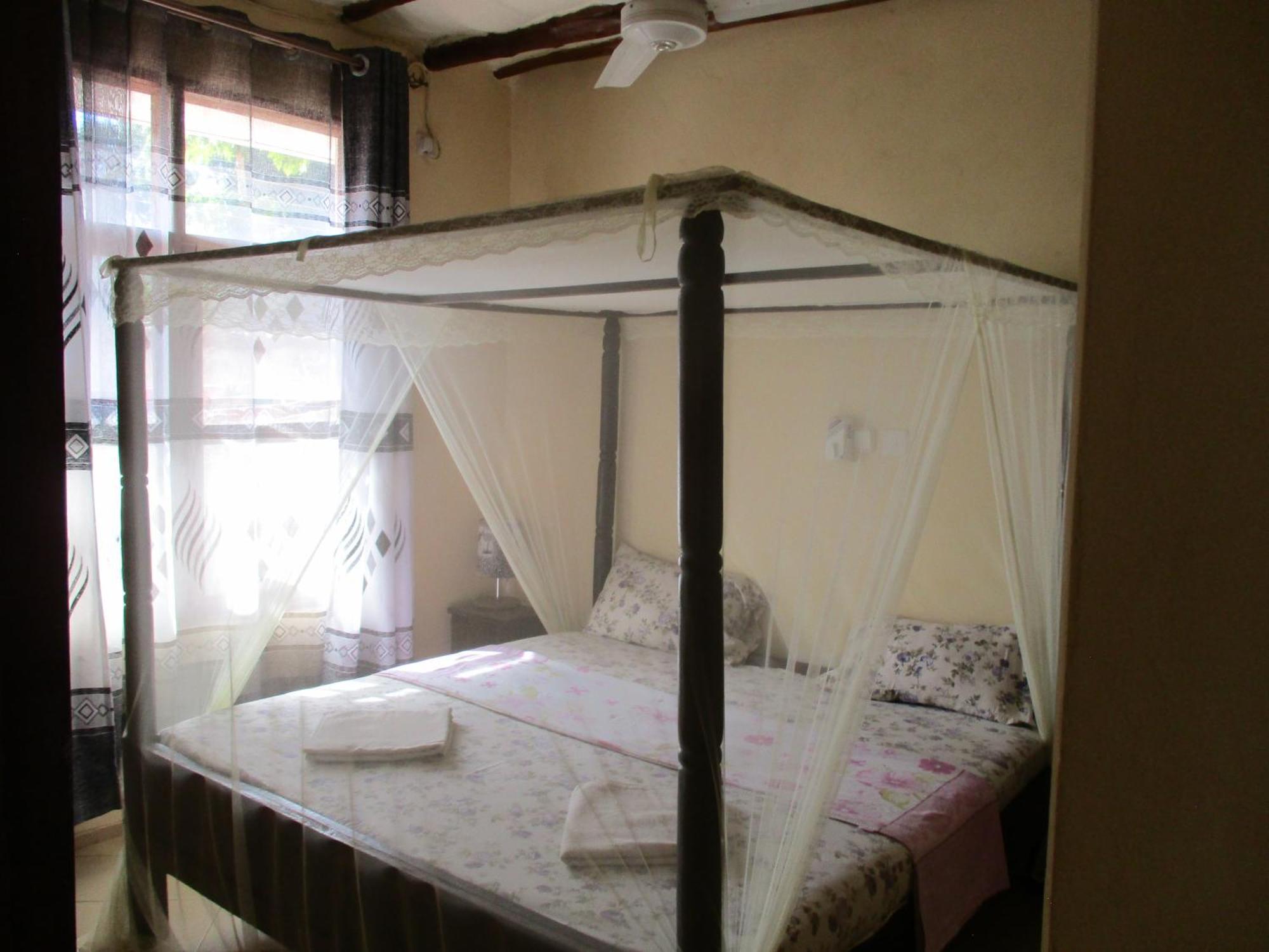 Simba Apartments Diani Beach Szoba fotó