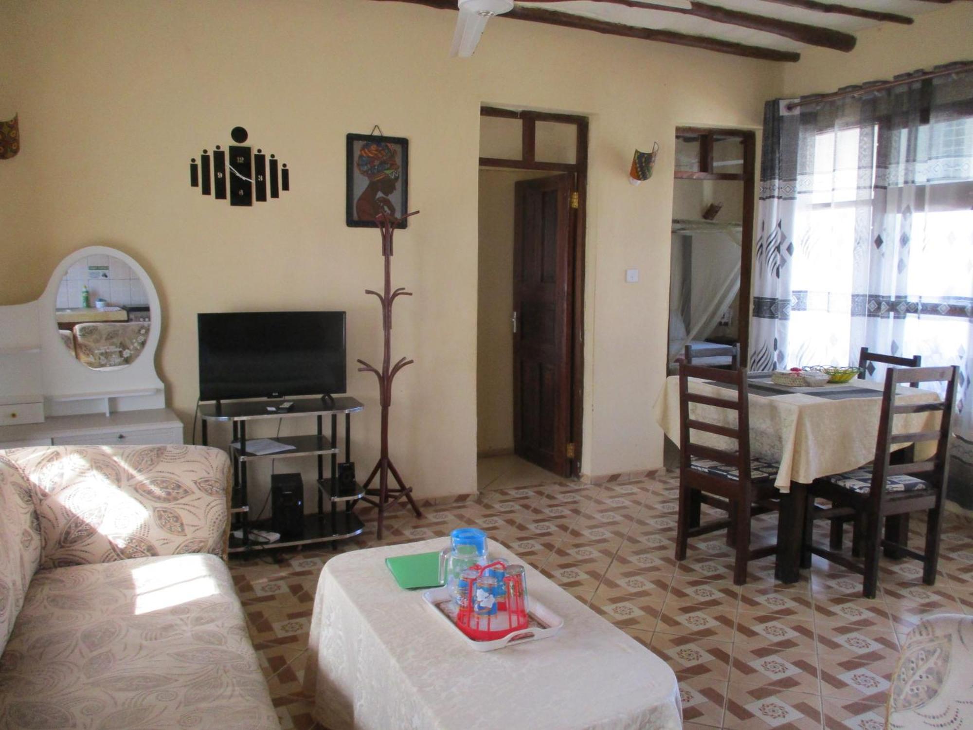 Simba Apartments Diani Beach Szoba fotó
